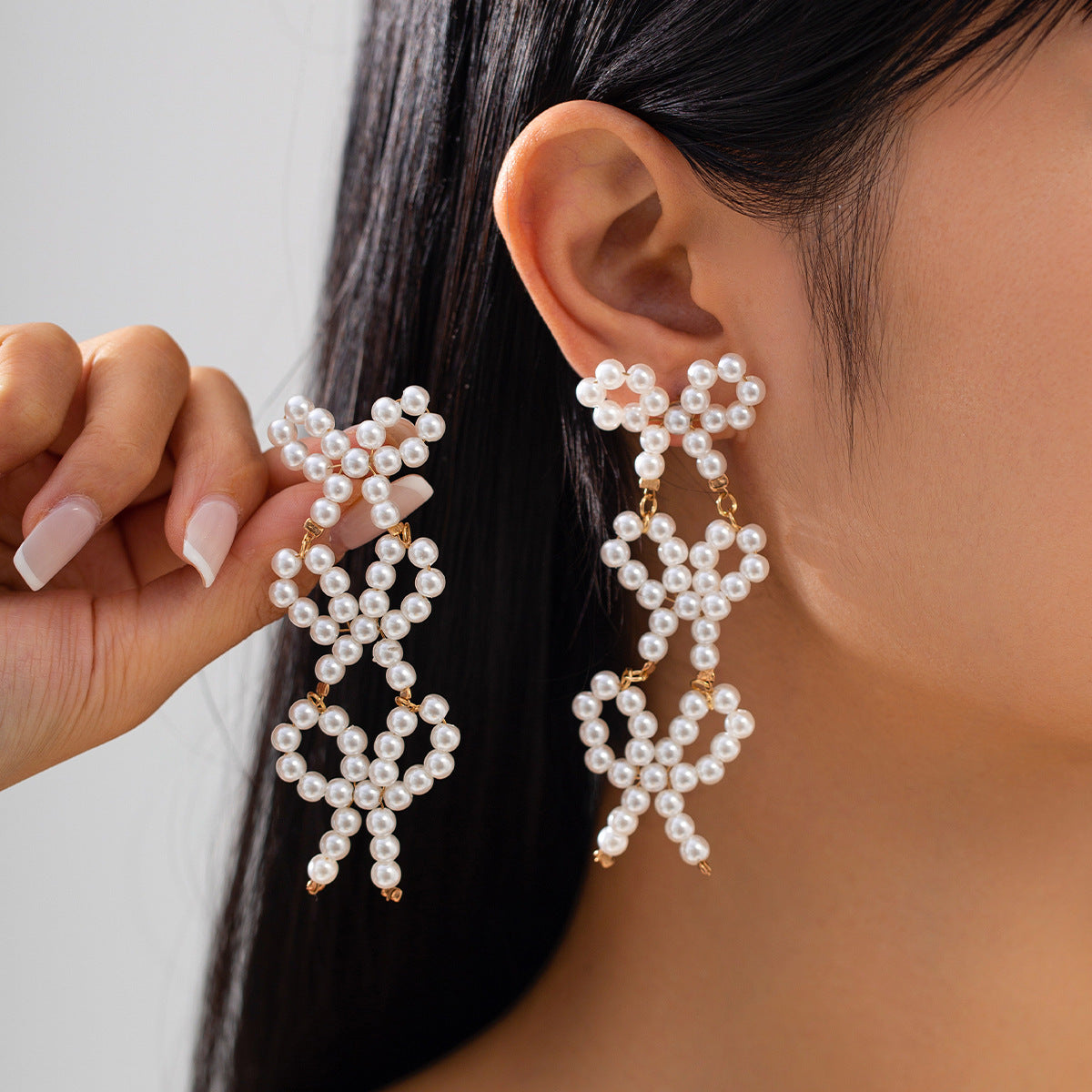 Planderful Vienna Verve Earrings – Elegant French Temperament with Imitation Pearls