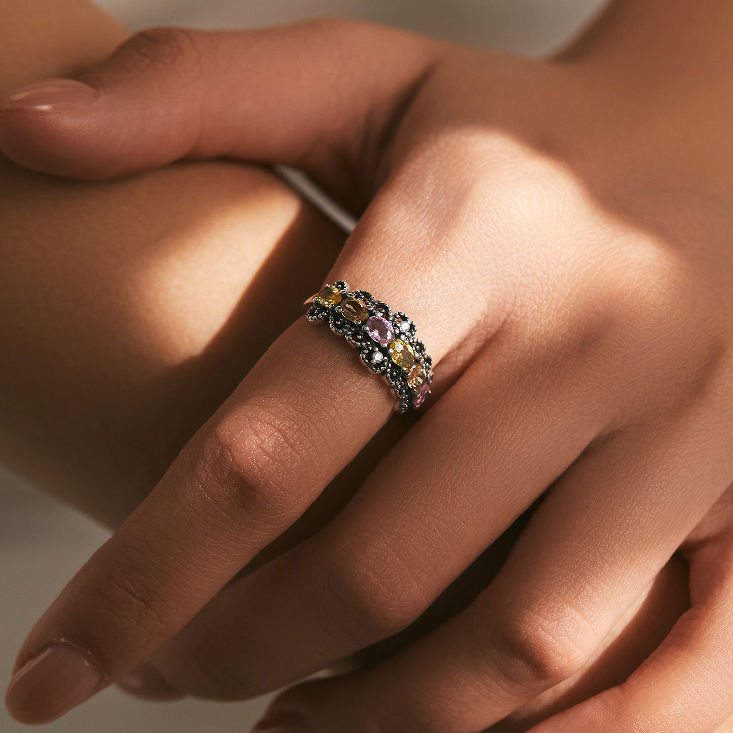 Planderful Gala Fireworks Ring – Unique Retro Design with Stunning Zircon Accents