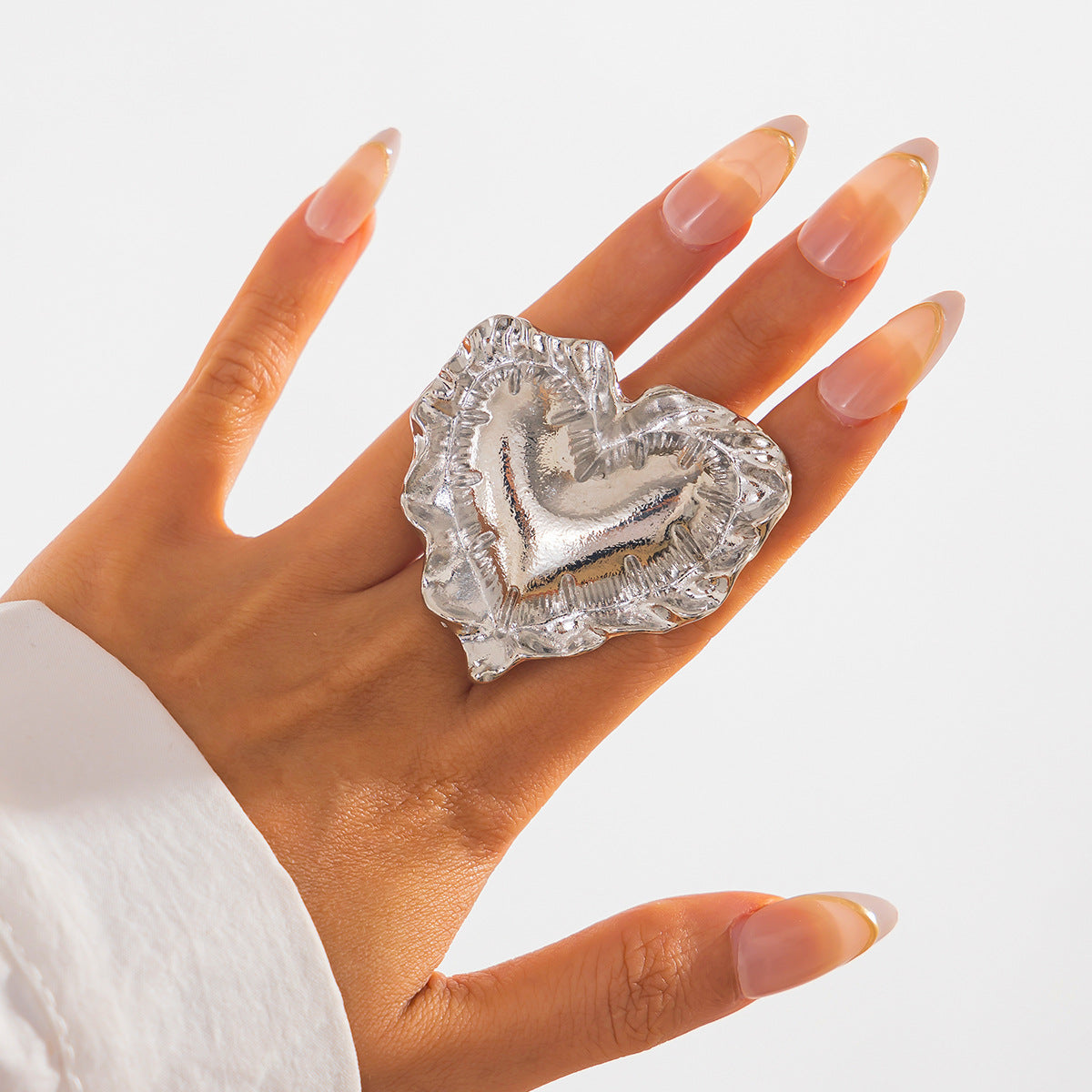 Planderful Vienna Verve Ring – Bold Exaggerated Design