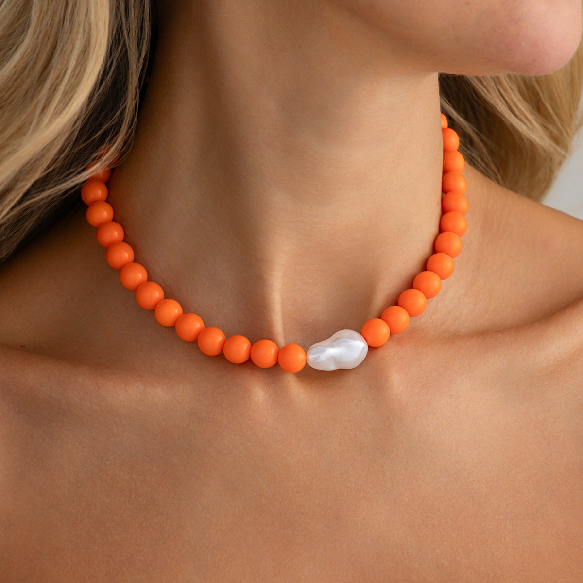 Colored Round Beads Pearl Necklace Dopamine Beaded Holiday Wind Necklace