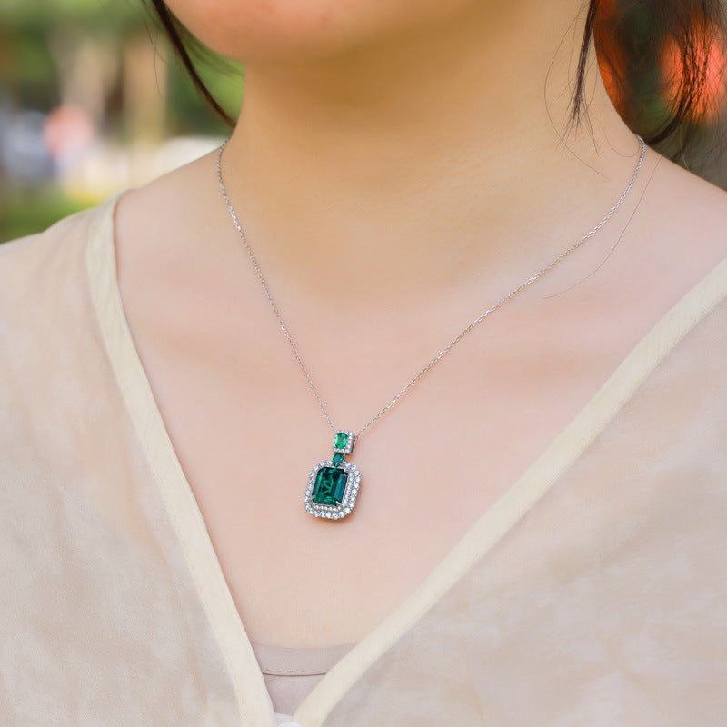 Planderful Jewelry Sterling Silver Lab Grown Emerald Necklace