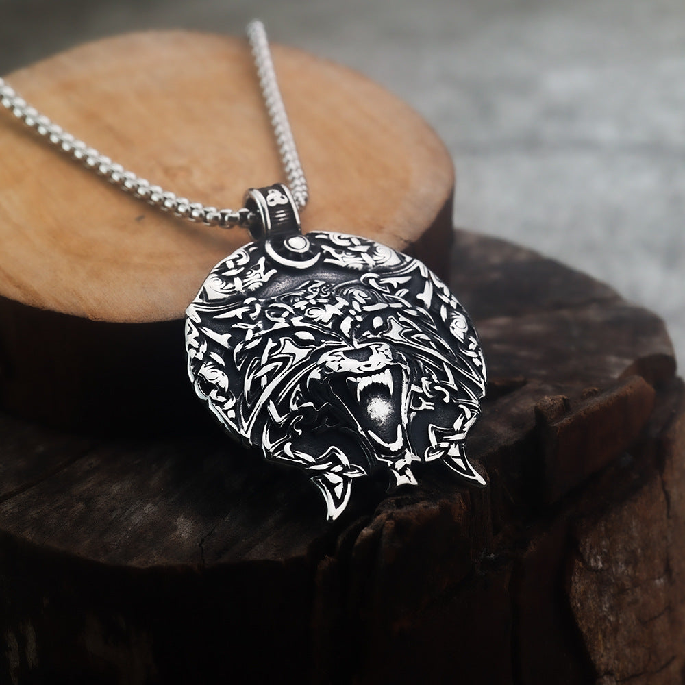European and American Style Retro Two-Color Wolf Head Pendant