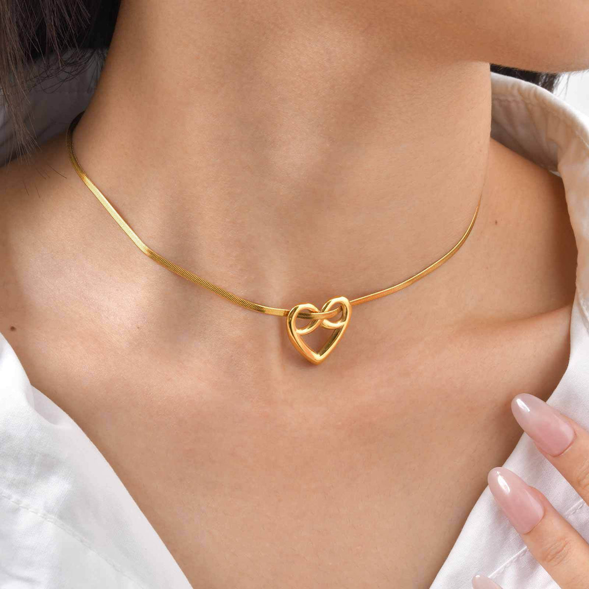 Stainless Steel Twisted Love Infinity Heart-Shaped Infinite Neck Chain Necklace Gold