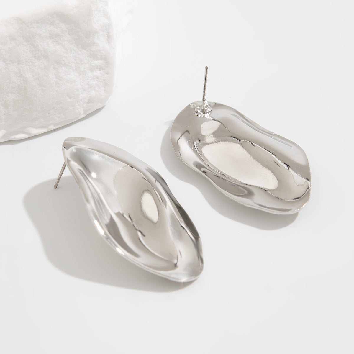 Planderful Vienna Verve Earrings – Elegant Geometric Design