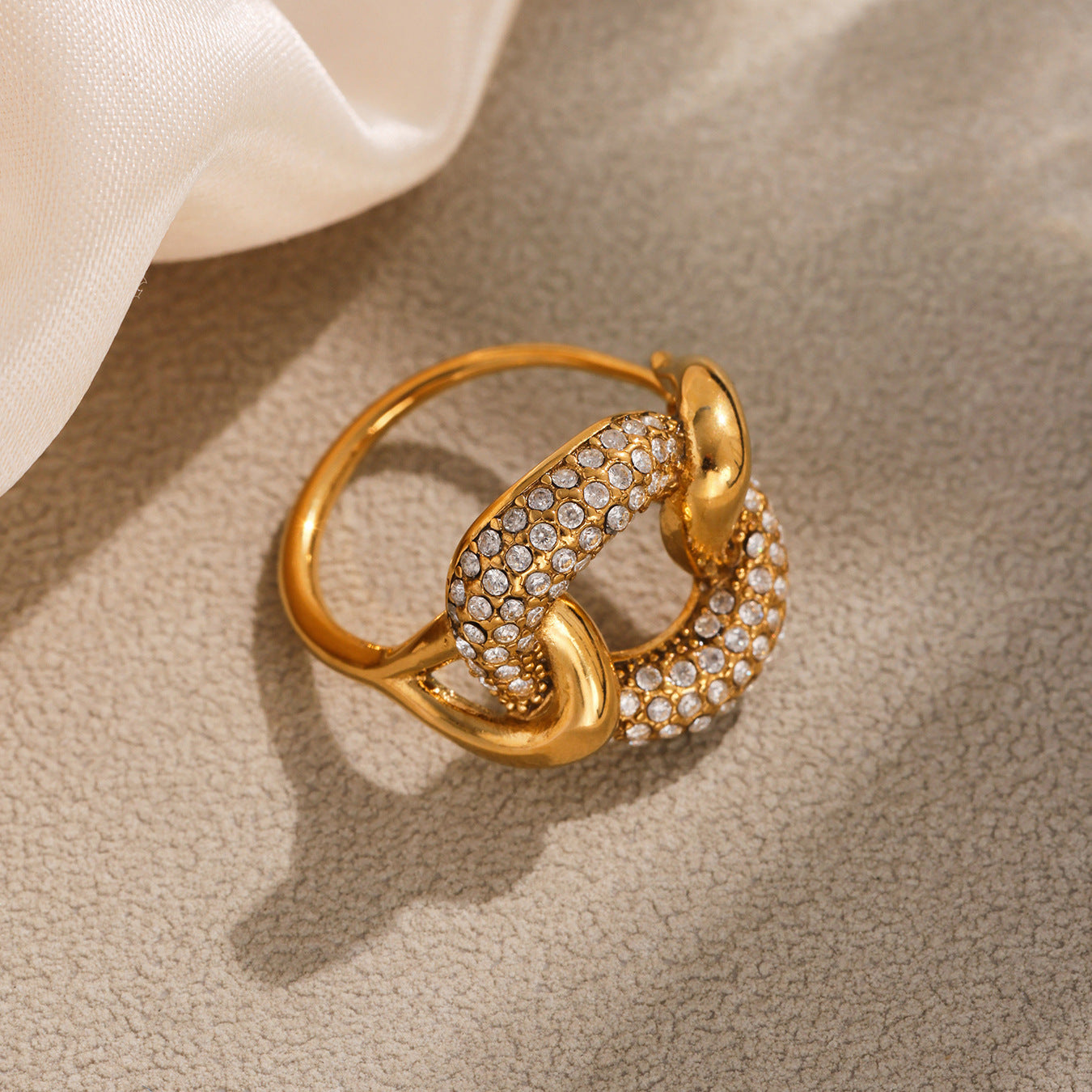 Planderful Zircon Geometric Buckle Ring Gold Plated Unisex