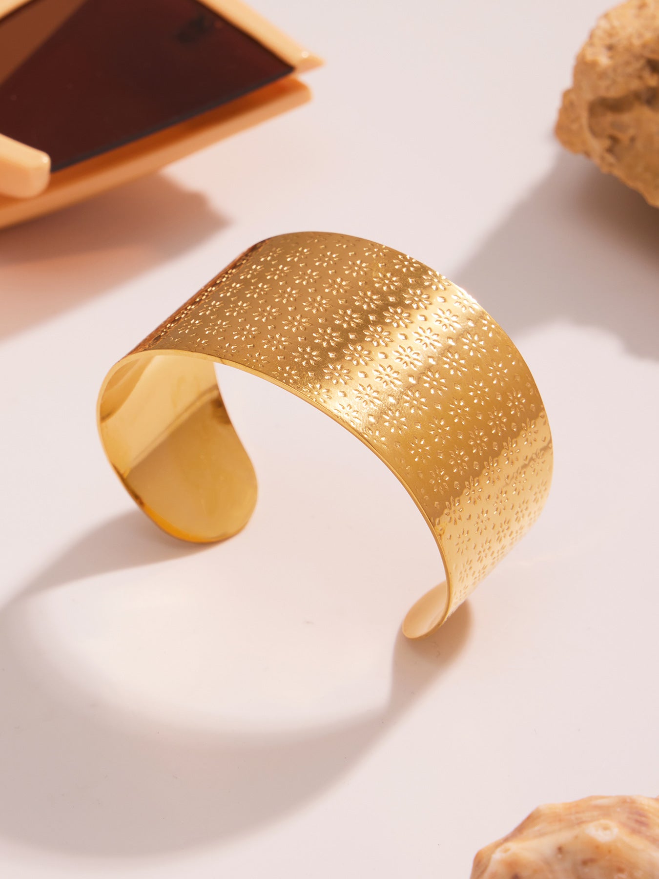 Planderful 18K Gold Plated Floral Women Bracelet Adjustable