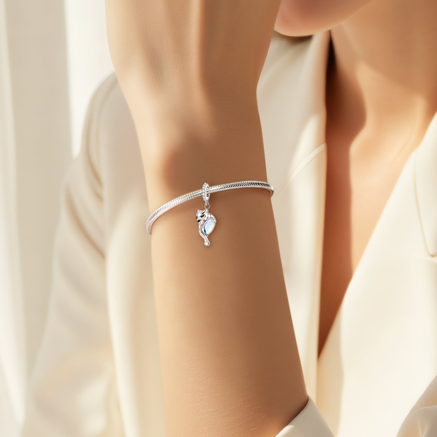 Planderful Jewelry Moonstone Pendant In Sterling Silver Leopard Design Necklace For Everyday Wear