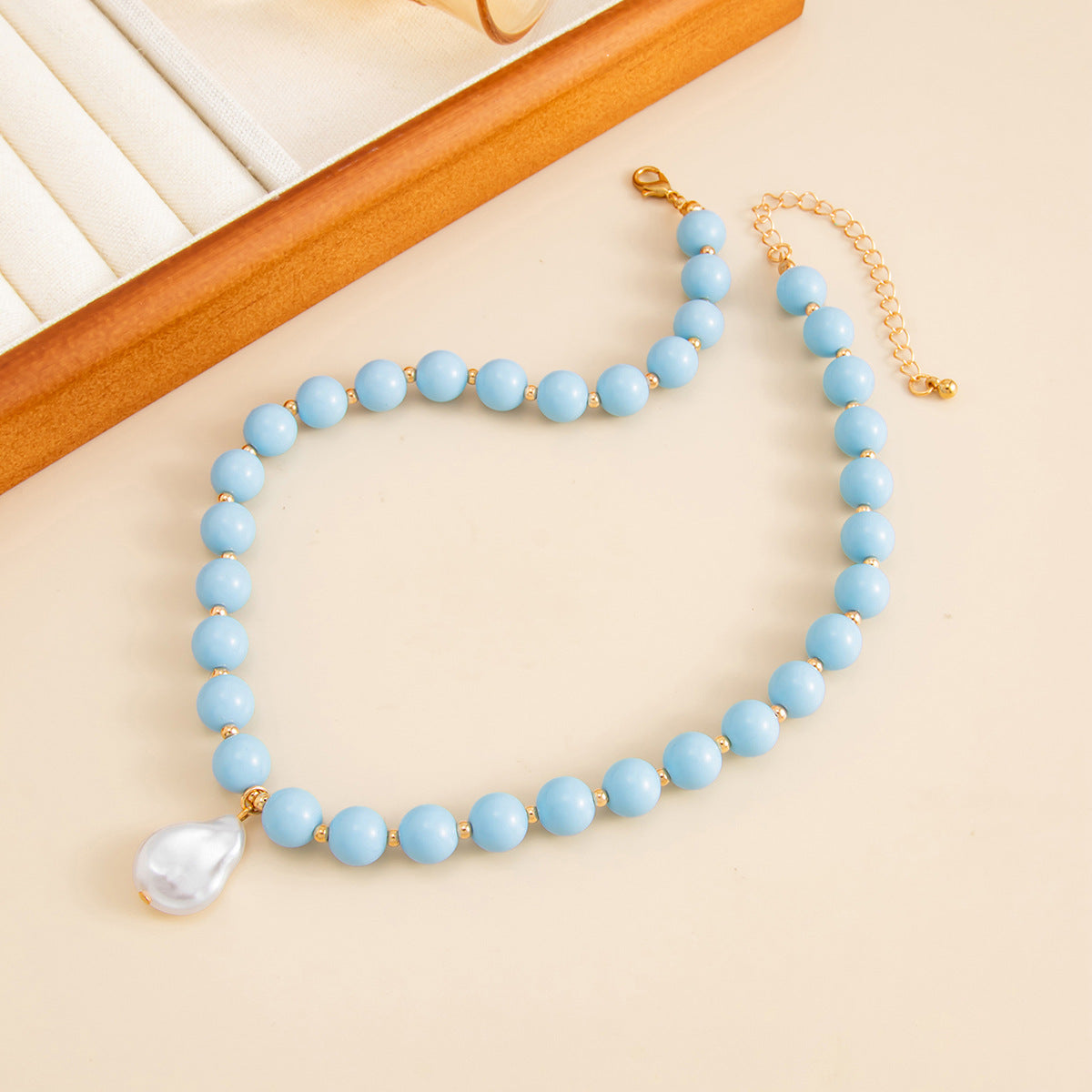 Colored Round Beads Pearl Necklace Dopamine Beaded Holiday Wind Necklace