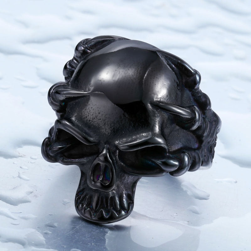 Punk-Inspired Titanium Steel Skull Claw Ring for Men - Wholesale Retro Jewelry