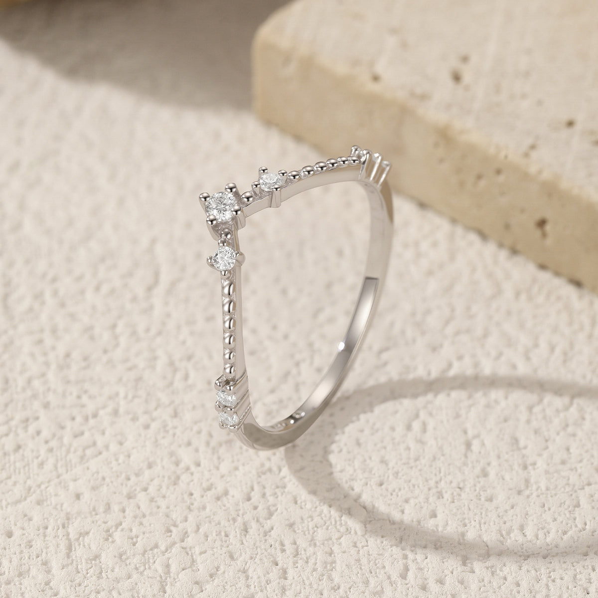 S925 Sterling Silver V-Shaped Moissanite Band