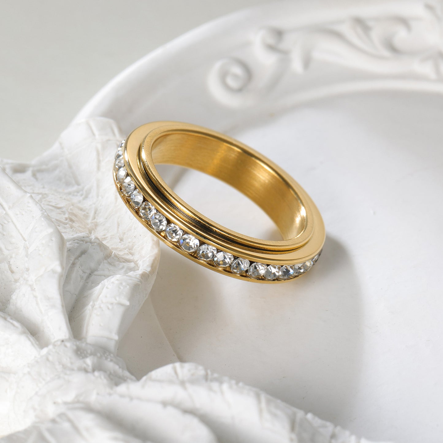 Planderful Minimalist Titanium Decompression Ring Zircon