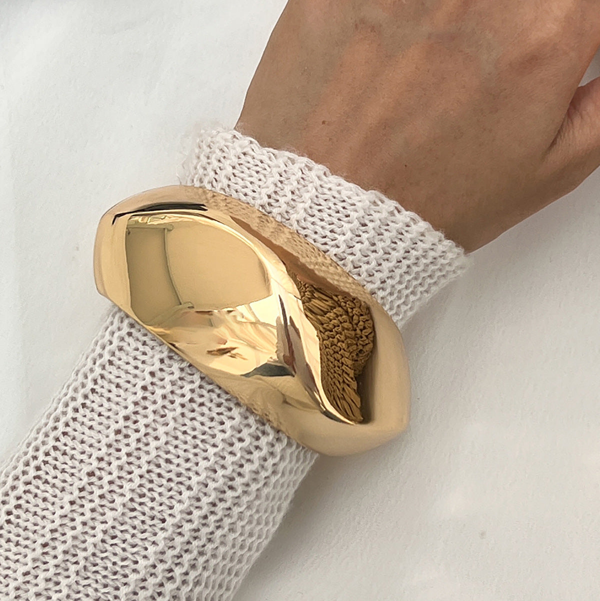 Planderful Vienna Verve Bracelet – Stylish Geometric Design