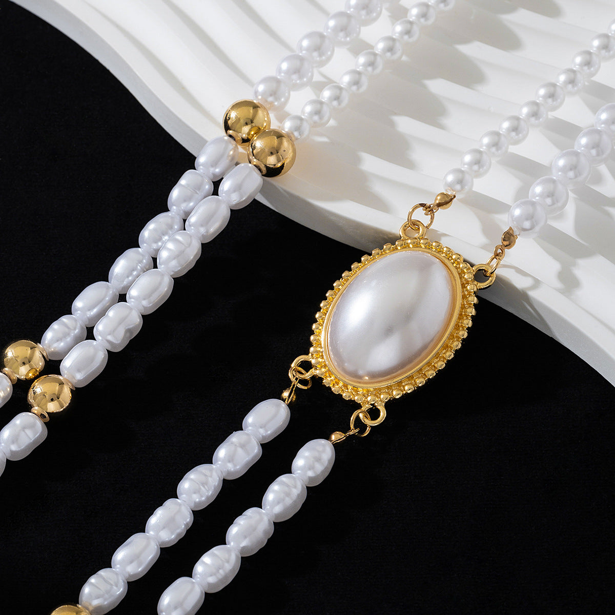 Planderful Vienna Verve Necklace – Elegant Long Design with Imitation Pearls