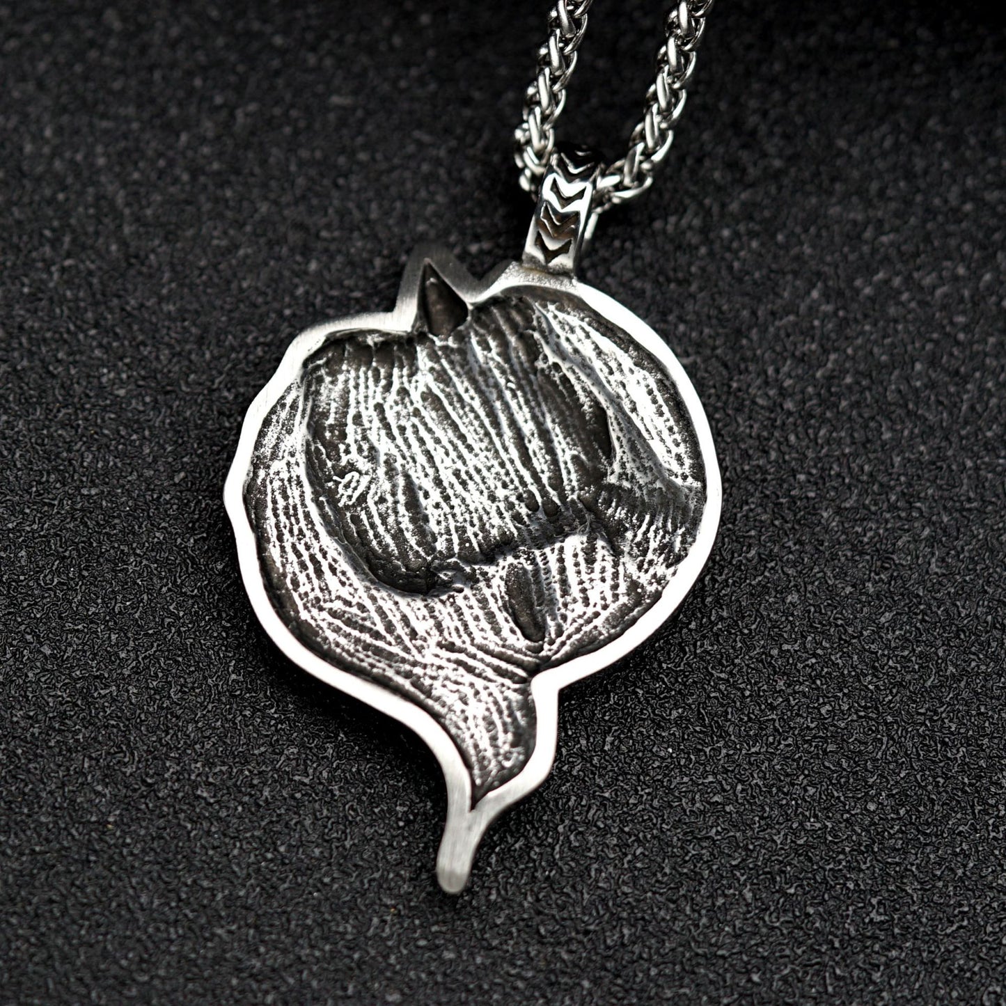 Steel Necklace - Vintage Viking Wolf Head For Men Guardian Totem Design Everyday Wear Planderful