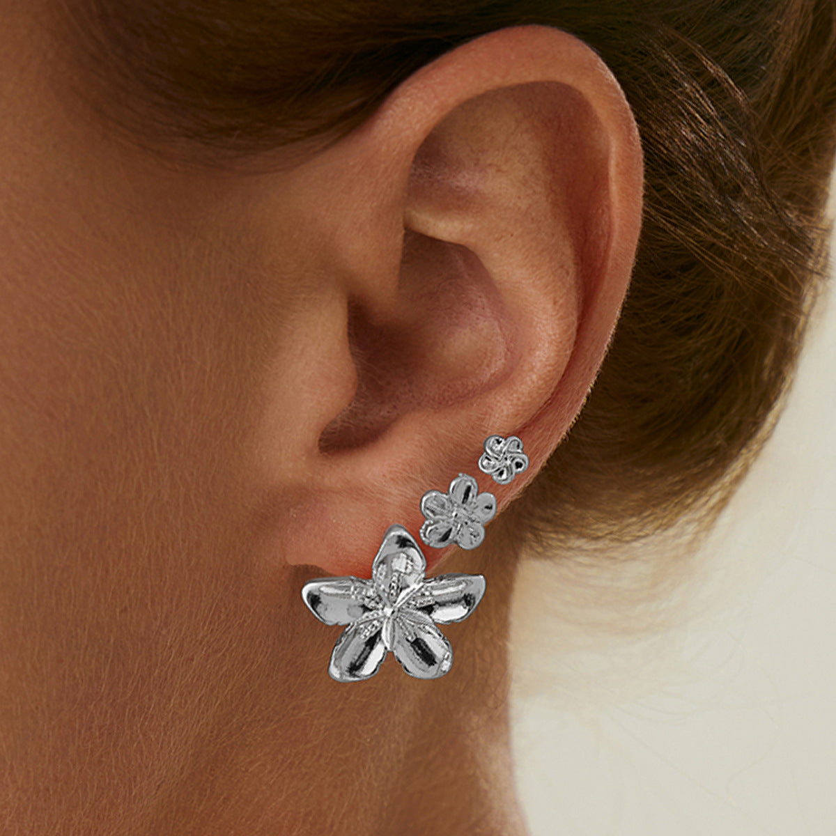 Planderful Vienna Verve Five Petal Flower Stud Earrings Set Chic Versatile Jewelry for Women