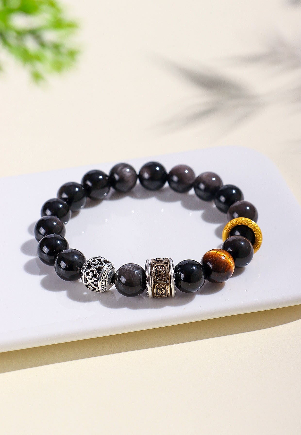 Planderful Fortune's Favor Bracelet – Unique Literary and Retro Design