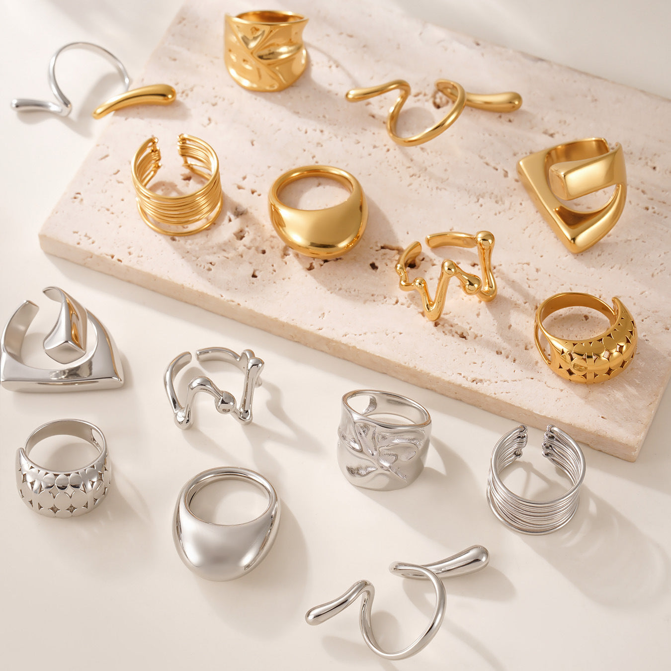 Planderful Open Knuckle Ring Titanium 18K Gold Plated Unisex