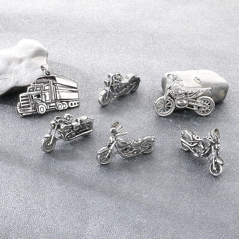 Style Skull Motorcycle Pendant, Punk Stainless Steel Trendy Man Truck Locomotive Pendant Necklace