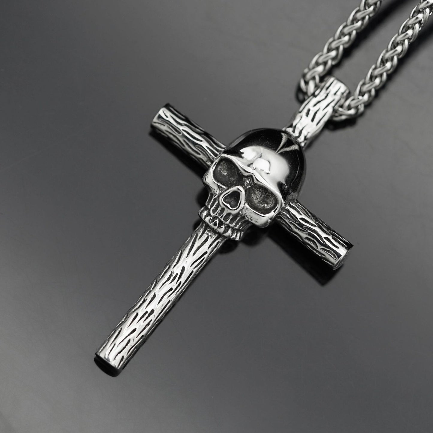 Steel Necklace – Vintage Halloween