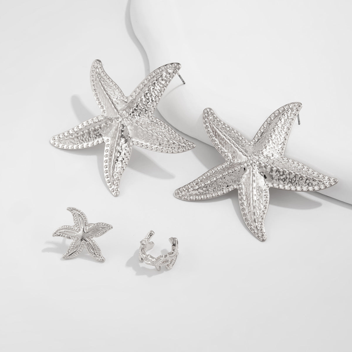 Planderful Vienna Verve Starfish Ear Clips Set For Boho Beach Vacation Lovers Lightweight Statement Jewelry