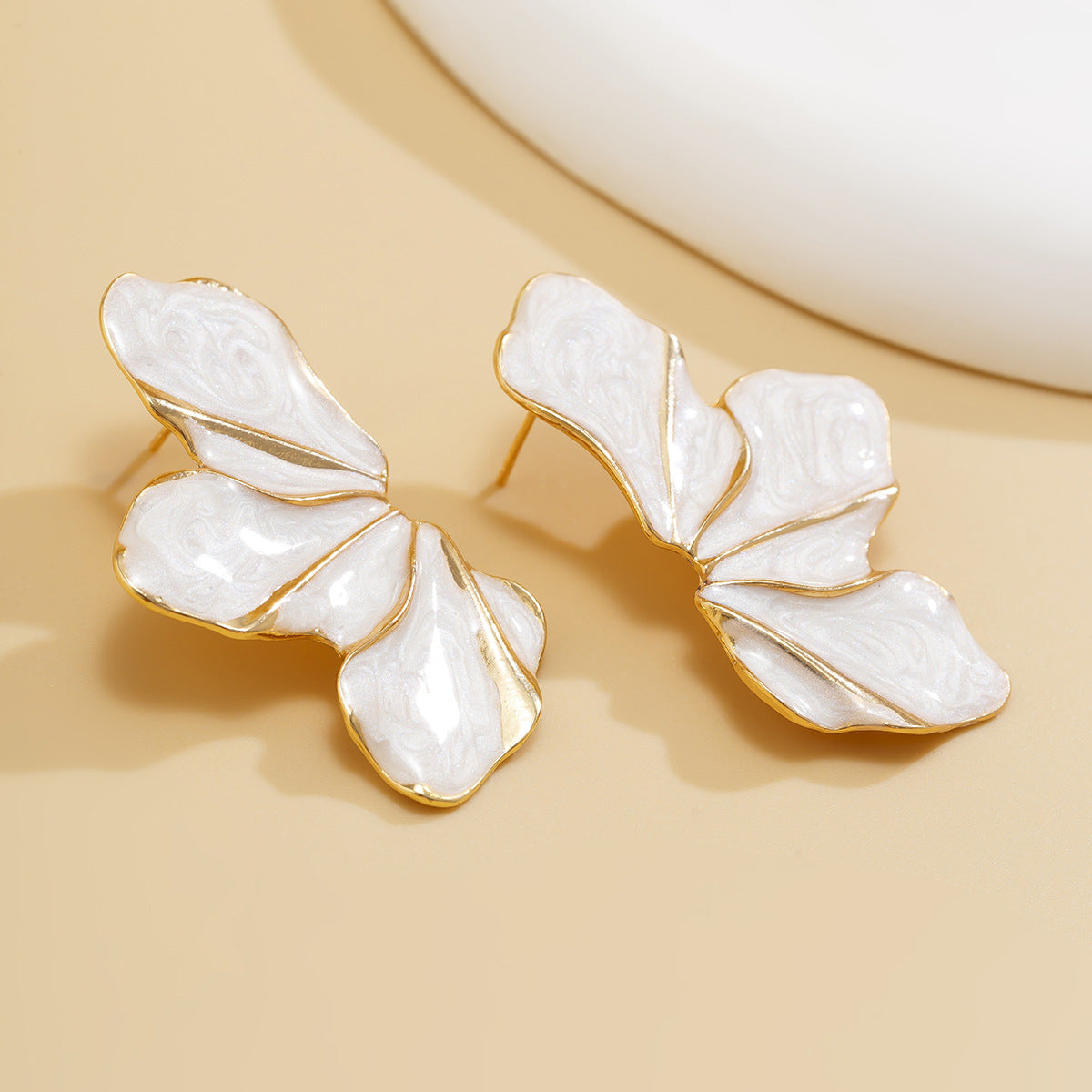 Planderful Vienna Verve Petal Flower Stud Earrings Exaggerated Petal Design For Women