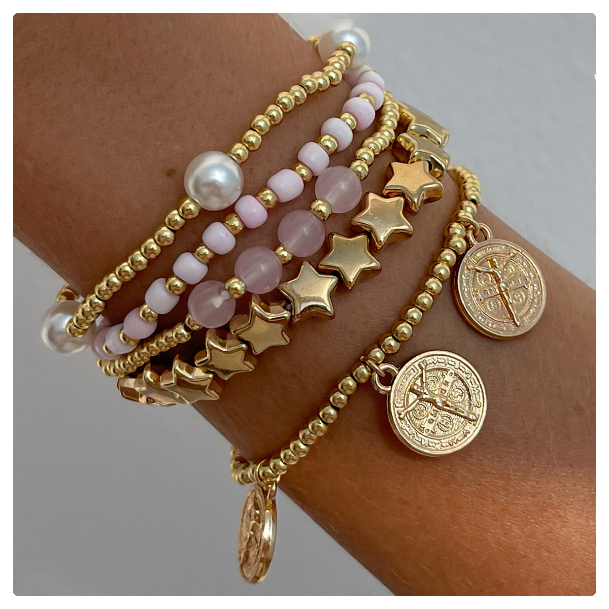 Planderful Vienna Verve Bracelet – Fashionable Retro Coin Design