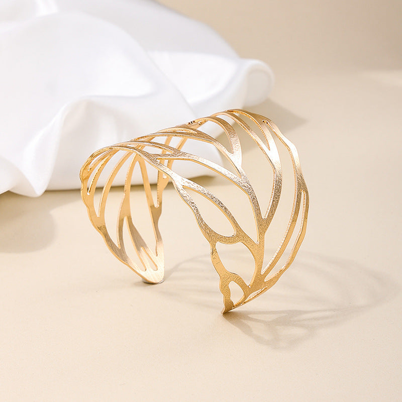 European and American Women's Metal Bracelet Set - Vienna Verve Collection