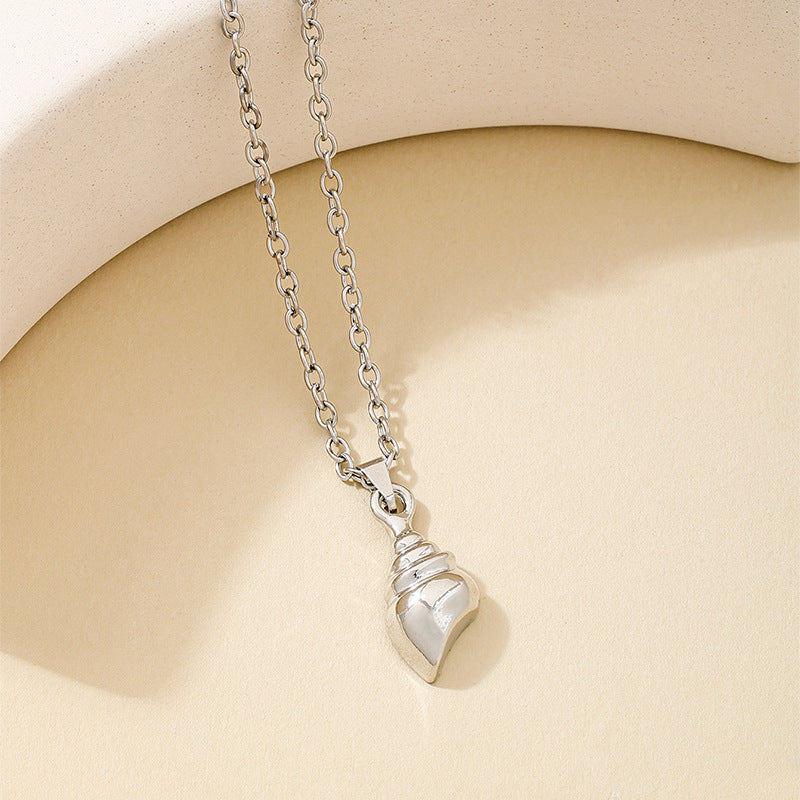 Planderful Vienna Verve Necklace – Elegant Marine-Inspired Design