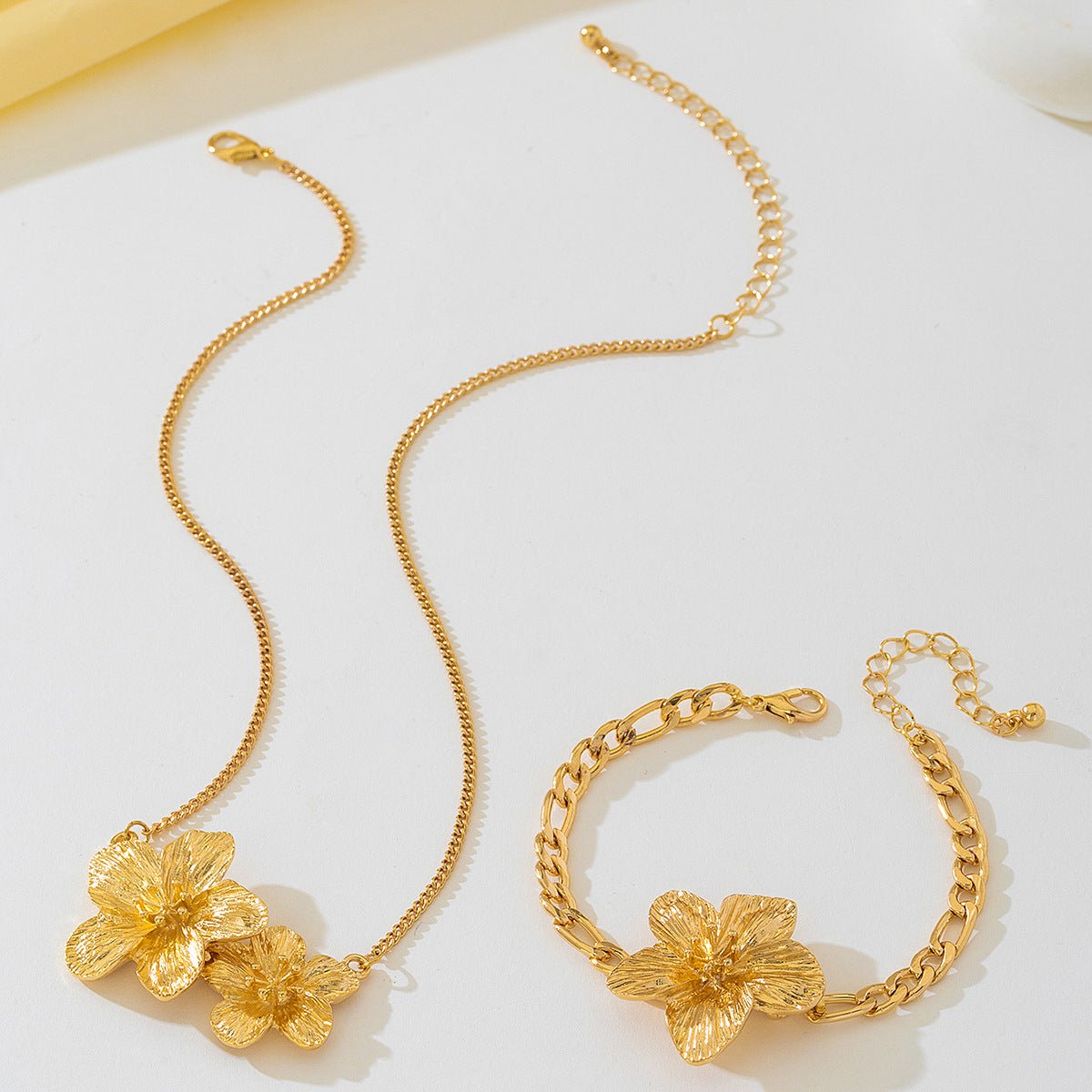 High-End Metal Flower Jewelry Set for Fashion Lovers