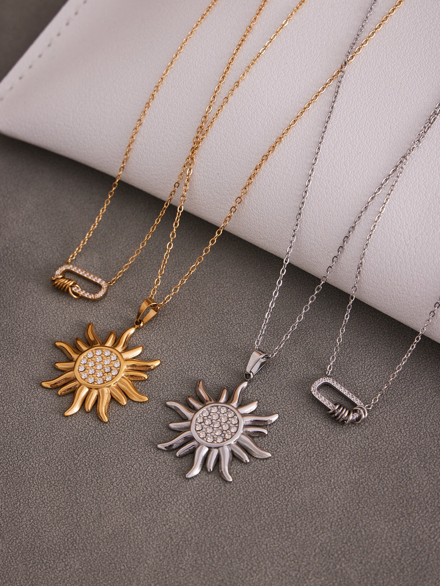 Planderful Premium Zircon Sun Pendant Necklace For Women