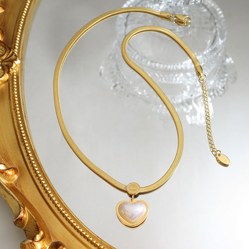 Heart-Shaped Bead Blade Chain Necklace with Celebrity Style