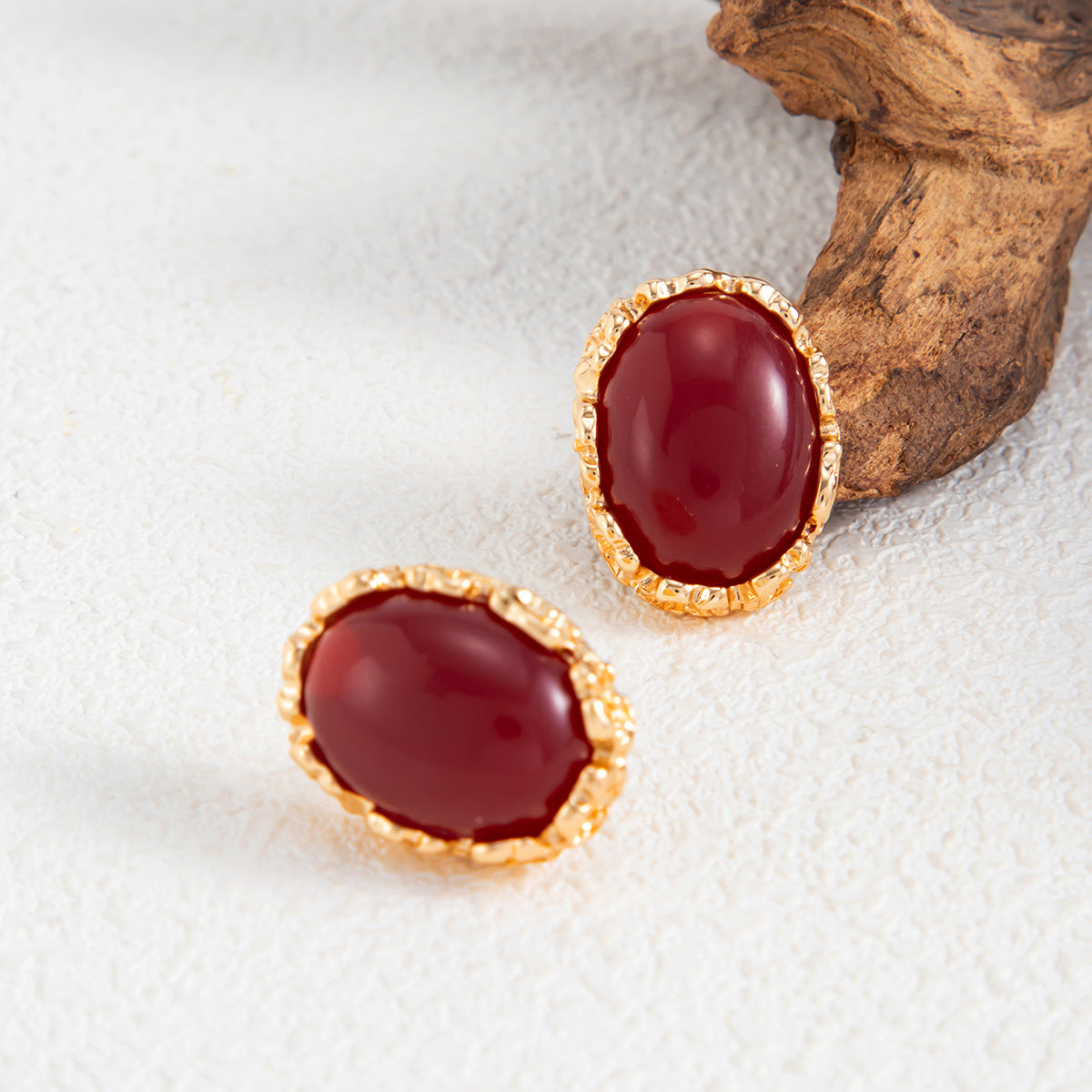 Planderful Vienna Verve Colored Stone Stud Earrings Retro Court Style Hammered Pattern Jewelry For Women Statement