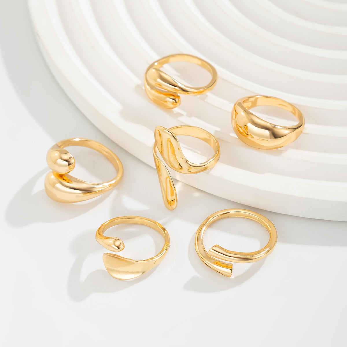 Planderful Vienna Verve Ring Set – Exaggerated Baroque Design