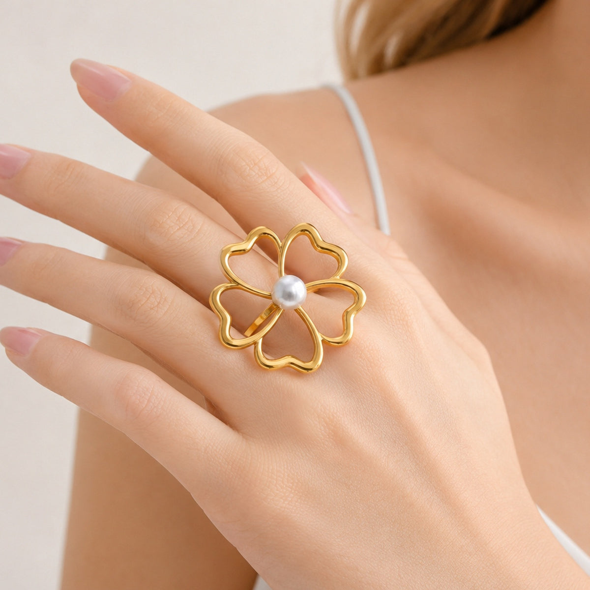 Metal Hollow Flower Imitation Pearl Necklace – Stainless Steel Elegant Ring