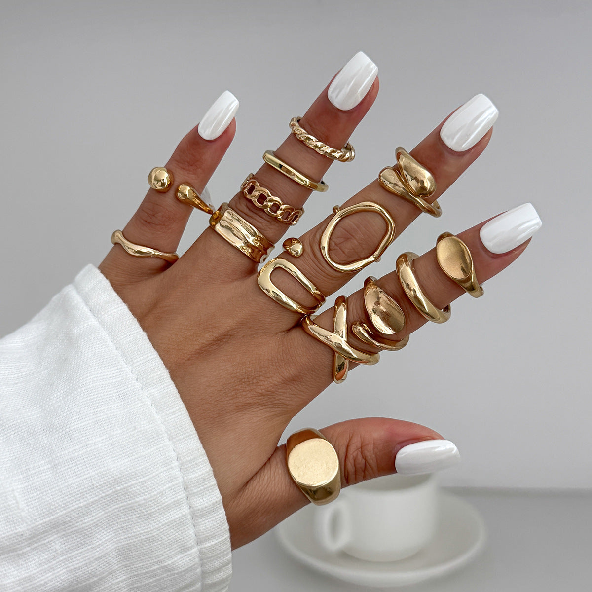 Planderful Vienna Verve Geometric Ring With Liquid Joint Design For Women Modern Minimal Metal Jewelry