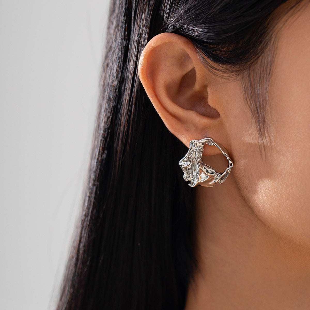 Planderful Vienna Verve Earrings – Exaggerated Asymmetrical Flower Design