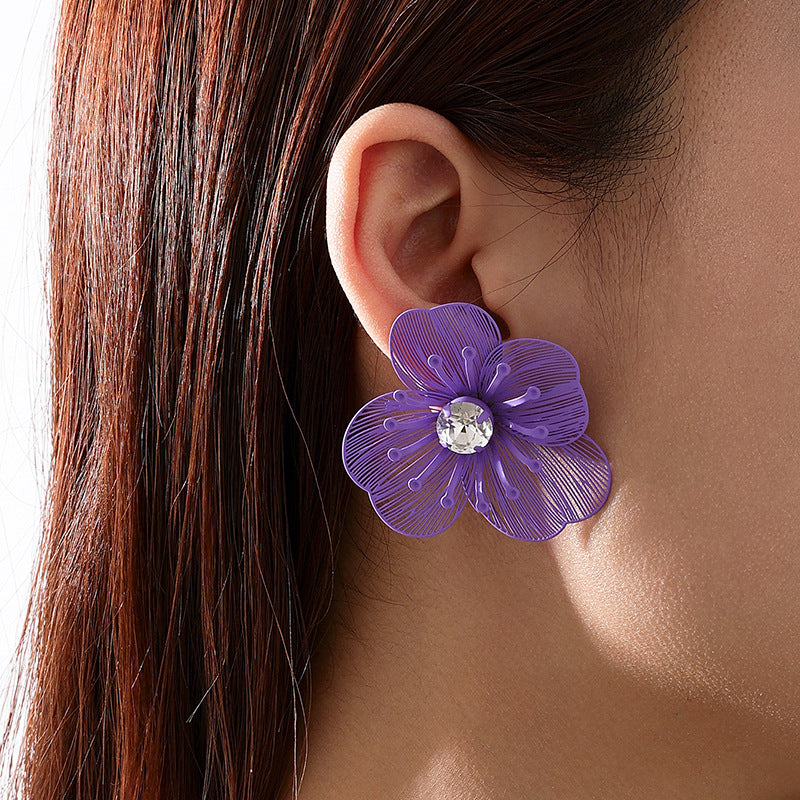 Planderful Vienna Verve Earrings – Fashionable Colored Flake Hollow Design