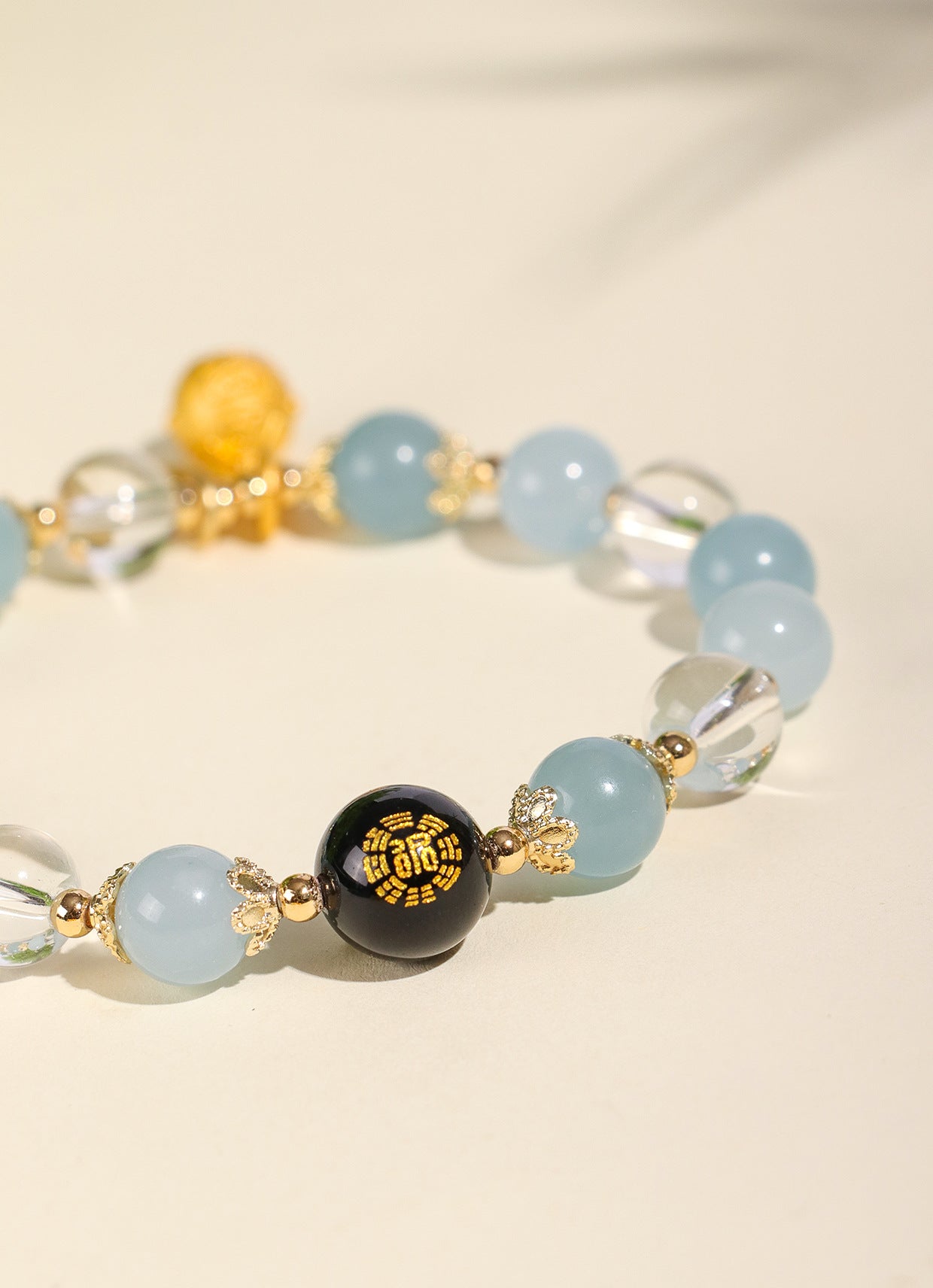 Planderful Fortune's Favor Bracelet – Elegant Crystal Agate Design