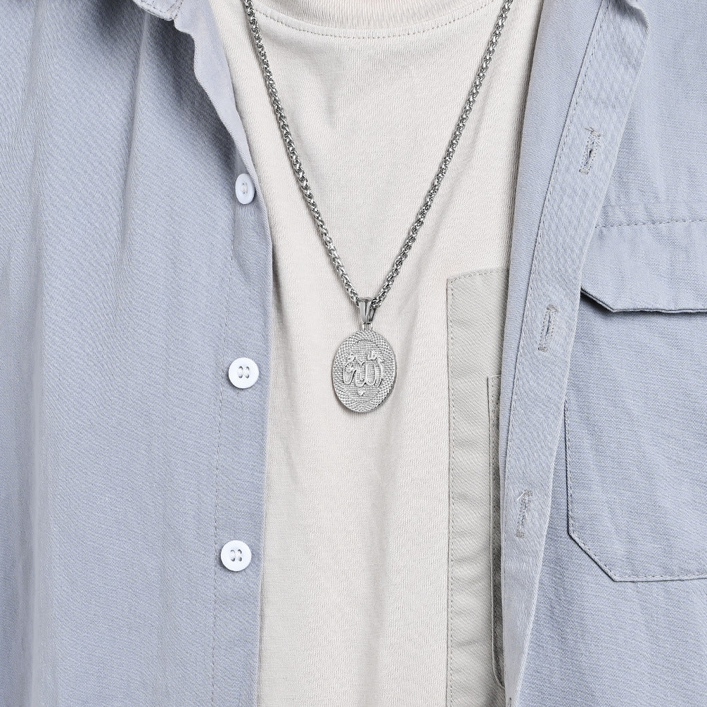 Cross-Border Retro Niche Personalized Titanium Steel Plated 18K Gold Oval Necklace for Men and Women