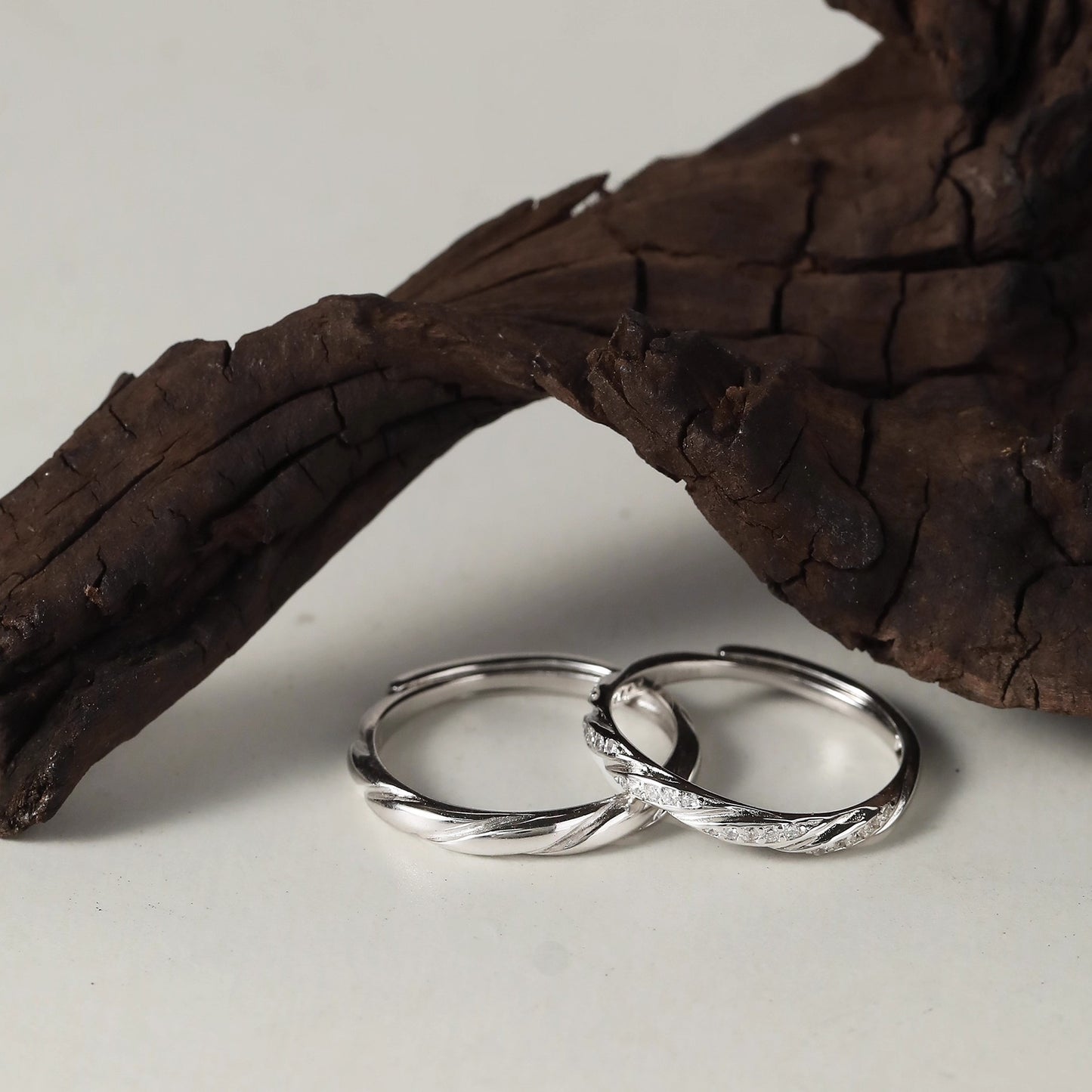 Planderful Mobius Ring For Women Sterling Silver Adjustable High End Design Gift For Couples