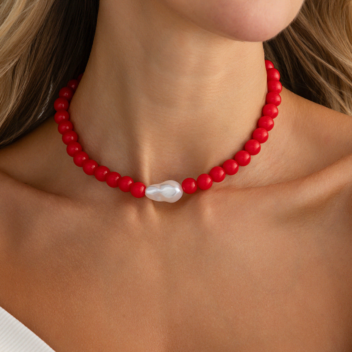 Colored Round Beads Pearl Necklace Dopamine Beaded Holiday Wind Necklace