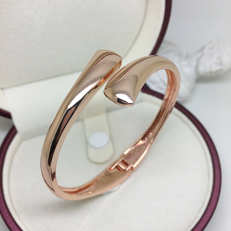 Street Chic Rose Gold Bracelet - Trendy Wholesale Accessory for Women, Perfect for Fashionable Outfits