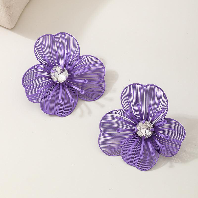 Planderful Vienna Verve Earrings – Fashionable Colored Flake Hollow Design