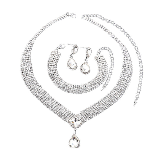 Savanna Rhythms Rhinestone Claw Chain Necklace with Glass Pendant