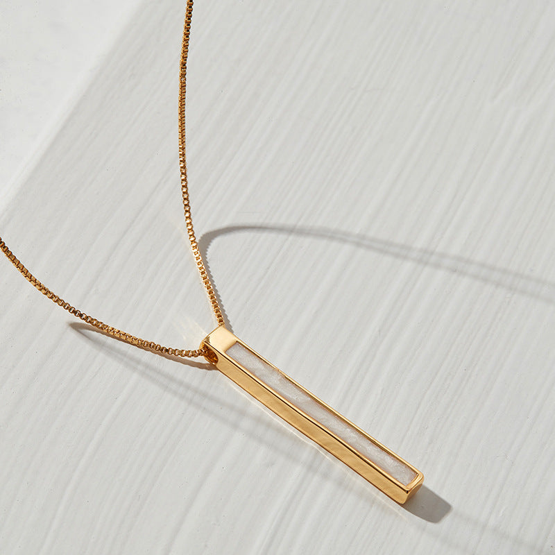 Elegant 14k Gold Plated Geometric Metal Necklace for Women - Stylish Long Chain with a Chic Twist