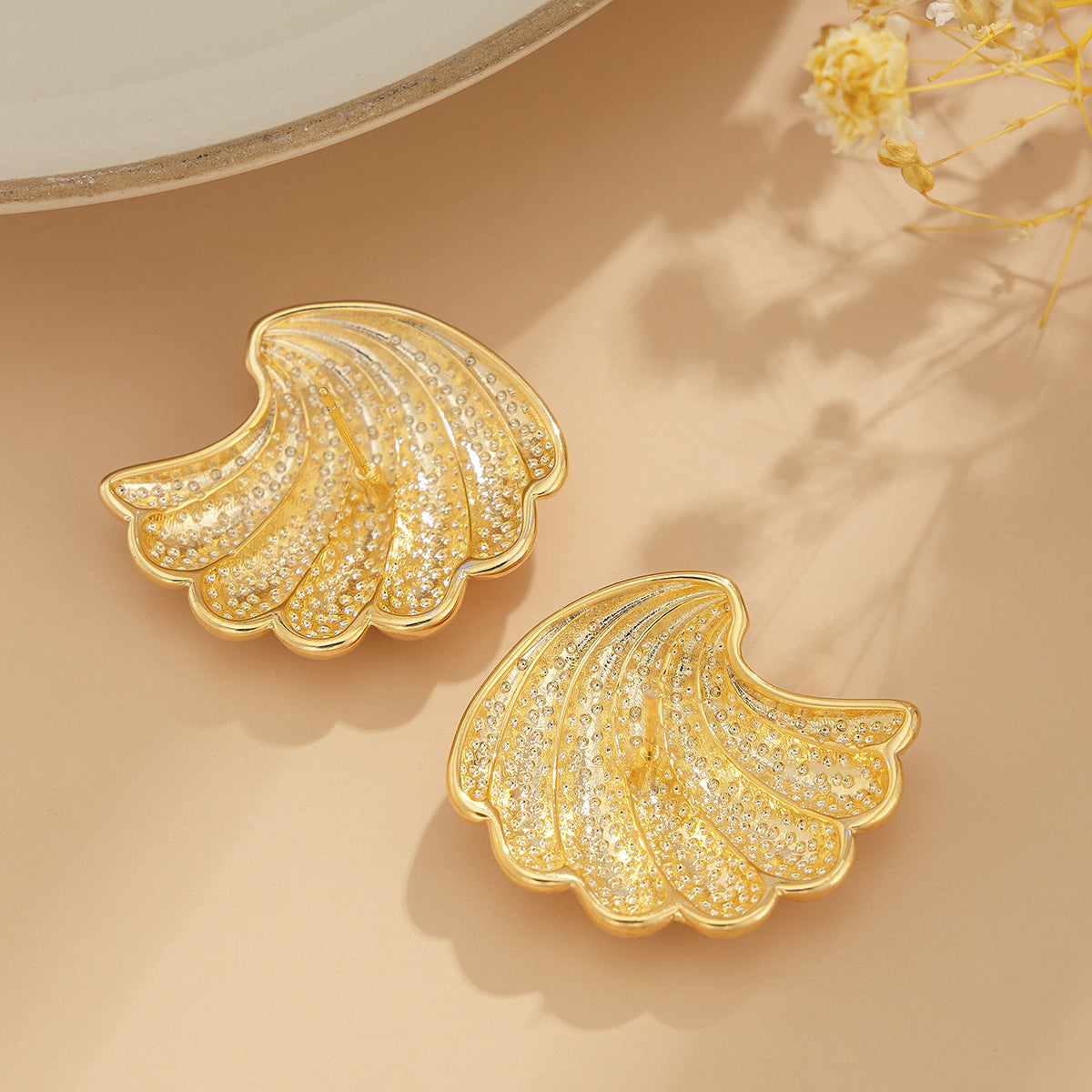 Planderful Vienna Verve Earrings – Exaggerated Ginkgo Biloba Design