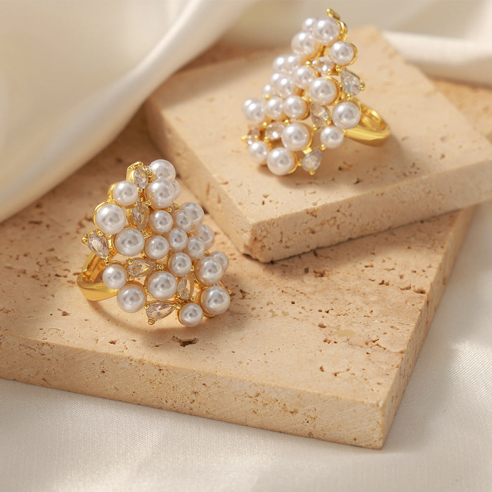 Luxurious Adjustable Ring with Zircon Imitation Pearl in Copper - European and American Fashion