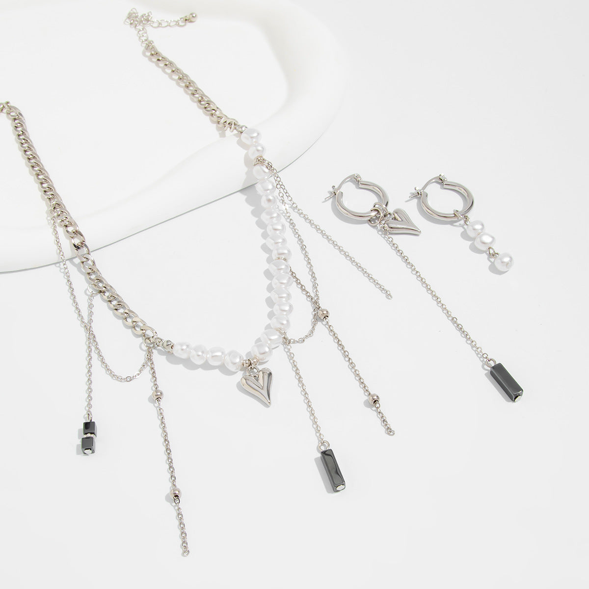 Asymmetrical Heart Pearl Jewelry Set