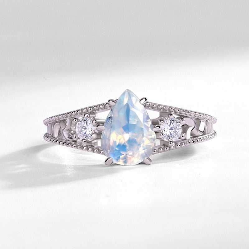 Planderful Everyday Genie – Cross-border New Light Luxury Style Hollow Lace Blue Moonlight Ring Women's Fashion Versatile S925 Sterling Silver Ring Wholesale