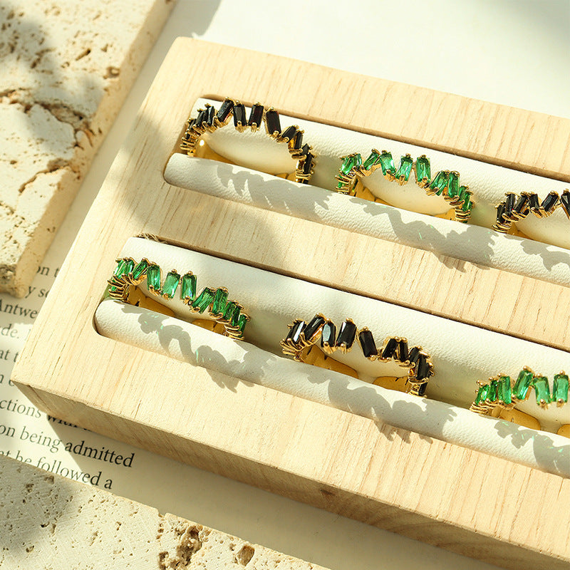 Luxurious 18K Gold Plated Women's Ring with Green and Black Zircon